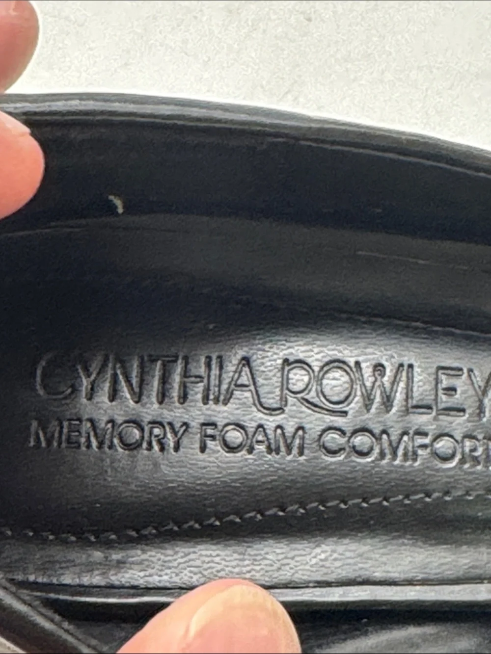 Cynthia Rowley Black Pointed-Toe Leather Pumps Size 9.5 BHE10117E